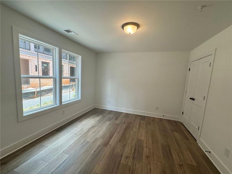 Spacious, unfurnished interior of a new home in , Alpharetta (Image 9). Spacious, unfurnished interior of a new home in , Alpharetta (Image 9).