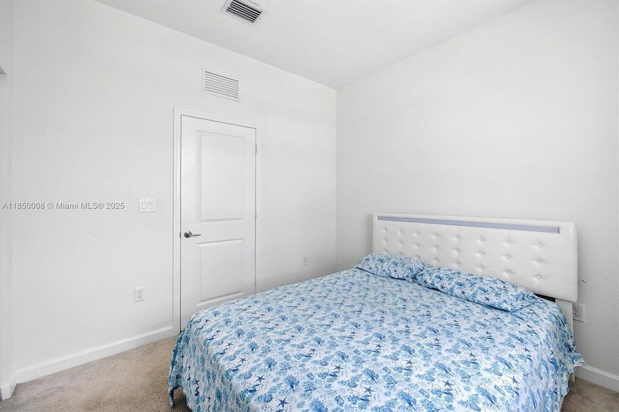 Image 31 of a home in .