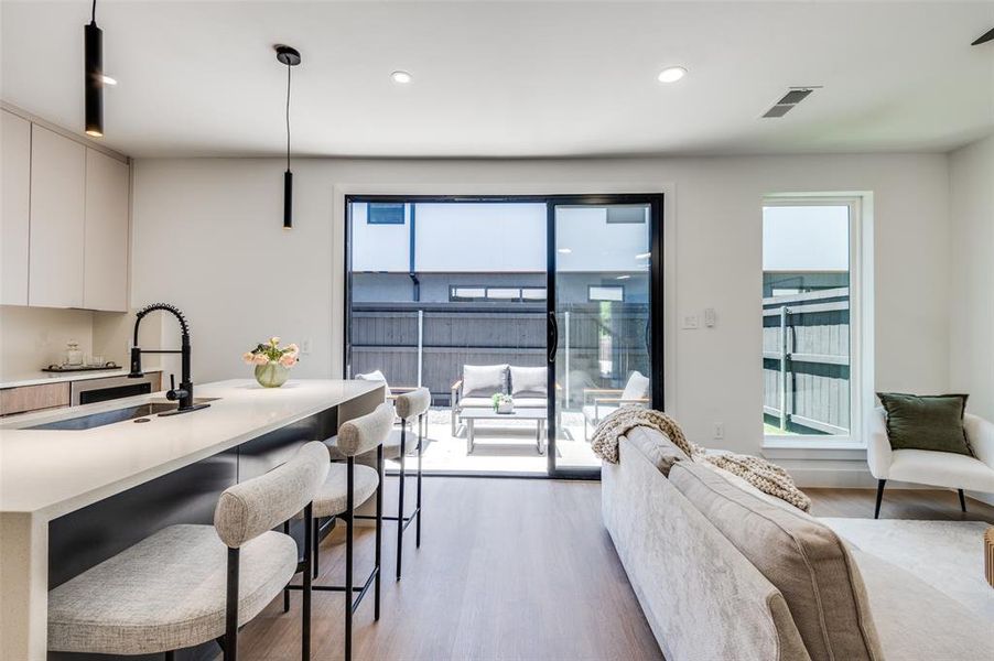 Furnished interior view inside a new home in , Dallas (Image 6).