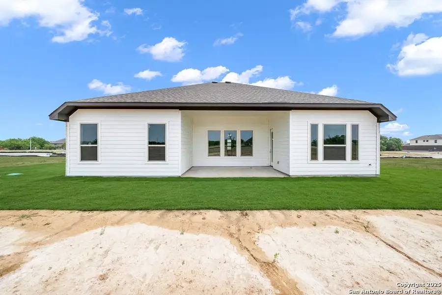Exterior details and patio area of a home in Annabelle Ranch, San Antonio (Image 2).