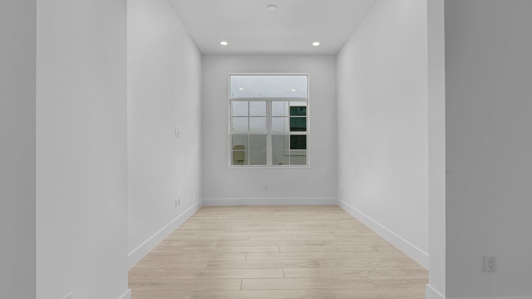 Flex Room
