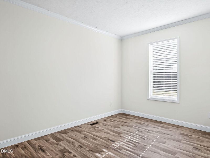 010-1280x960-dining-room