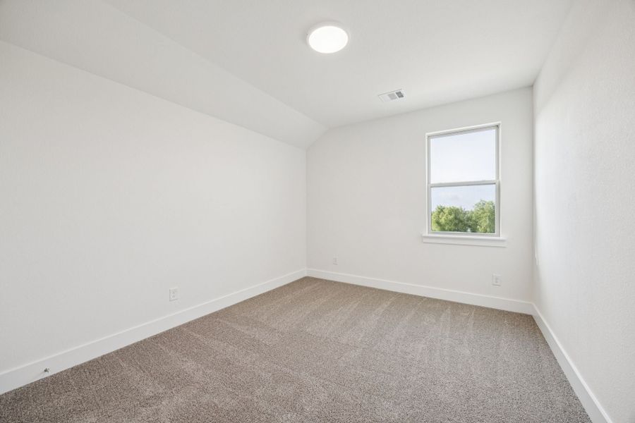 Spacious, unfurnished interior of a new home in Lakeway Estates, Waxahachie (Image 28). Spacious, unfurnished interior of a new home in Lakeway Estates, Waxahachie (Image 28).