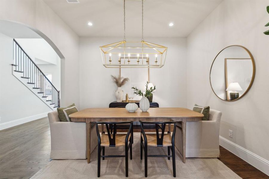 Furnished interior view inside a new home in , Dallas (Image 10).
