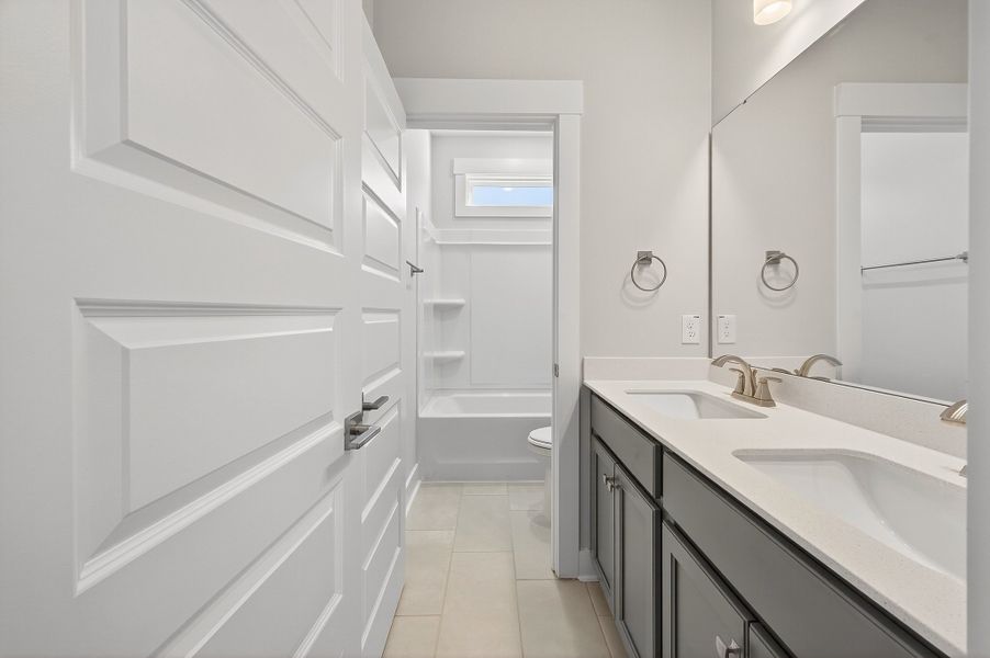 Representative furnished interior of a home built from the Church Hill by Hunter Quinn Homes in Huckleberry Estates, Conway (Image 15).