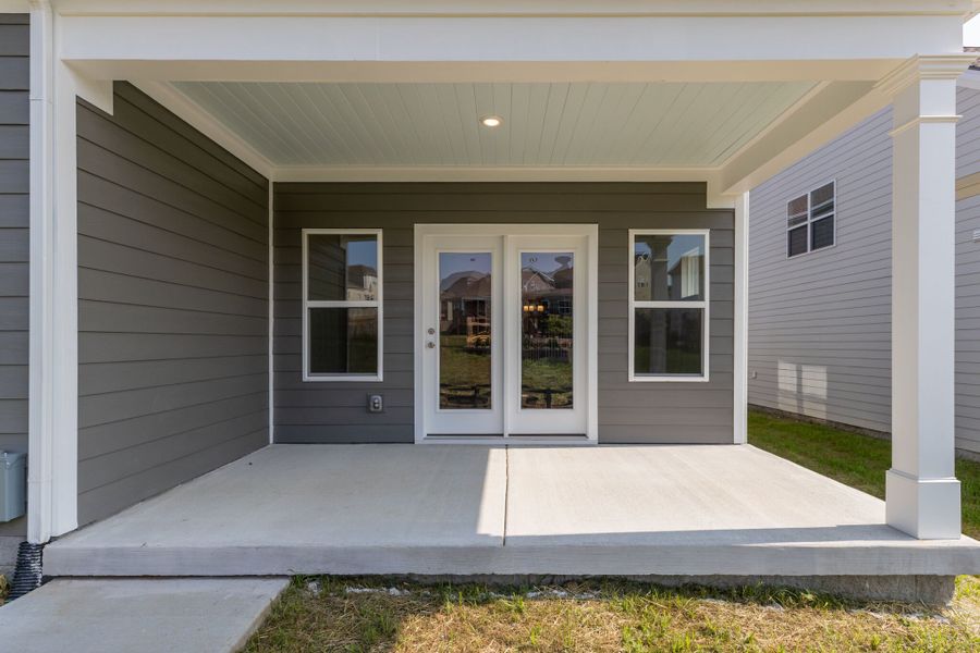 Elba GY, Single Family Home