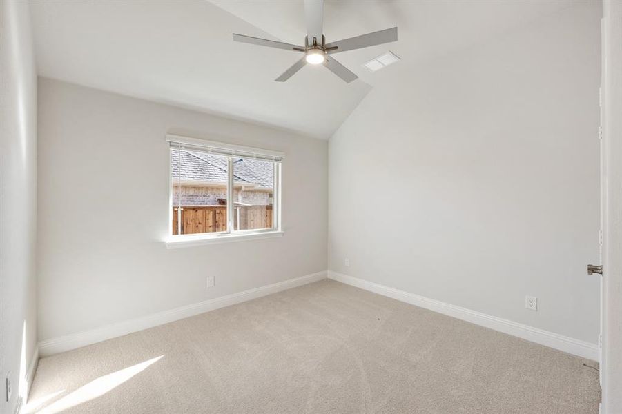 Spacious, unfurnished interior of a new home in Terracina, Rockwall (Image 24).