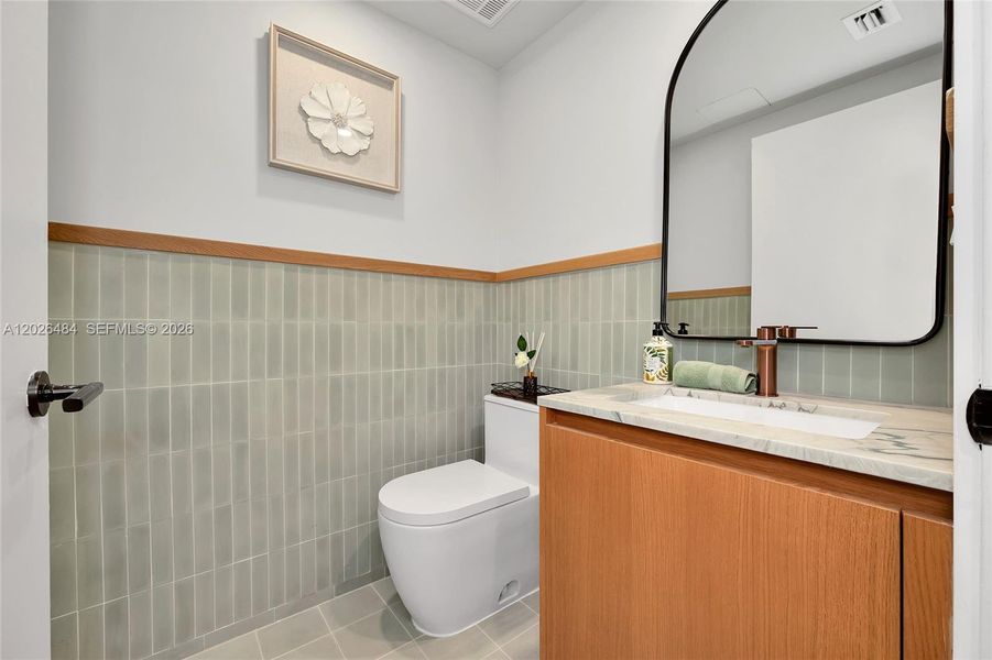 Furnished interior view inside a new home in , Bay Harbor Islands (Image 19). Furnished interior view inside a new home in , Bay Harbor Islands (Image 19).