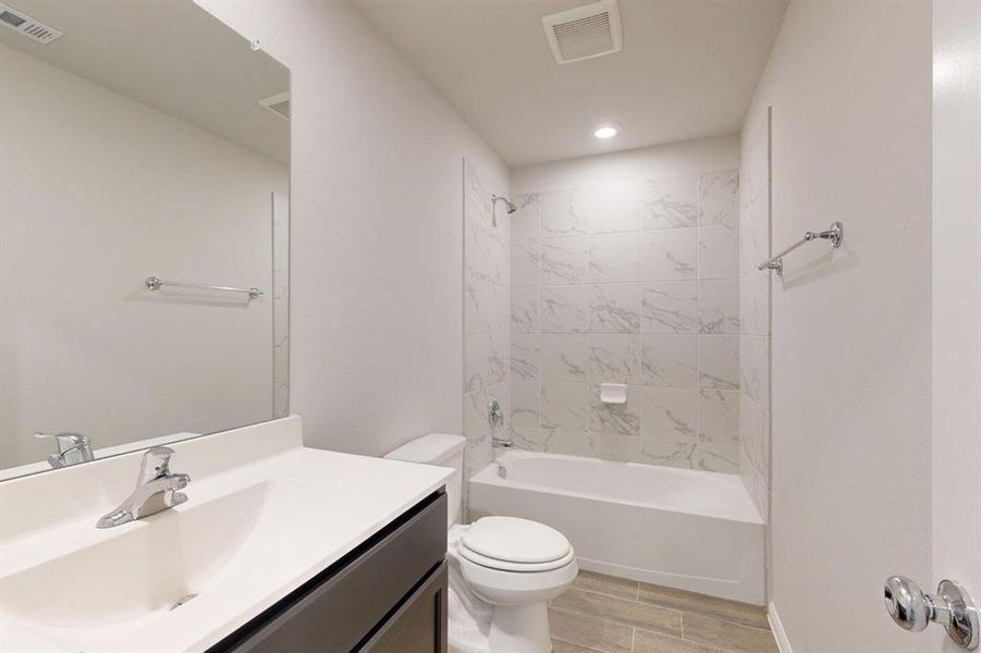 Furnished interior view inside a new home in Mobberly Farms, Pilot Point (Image 6).