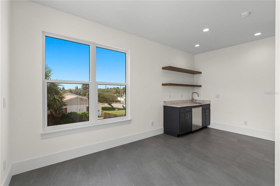 Spacious, unfurnished interior of a new home in , New Smyrna Beach (Image 25).