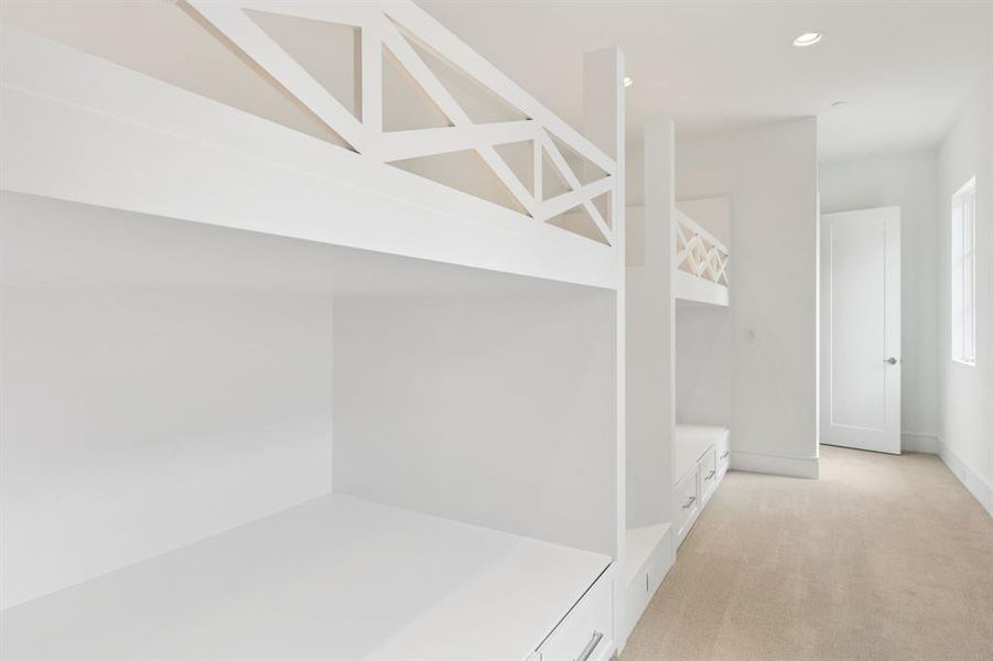 Spacious, unfurnished interior of a new home in , Malakoff (Image 35). Spacious, unfurnished interior of a new home in , Malakoff (Image 35).