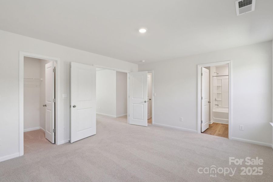 Spacious, unfurnished interior of a new home in Cline Village, Conover (Image 34).