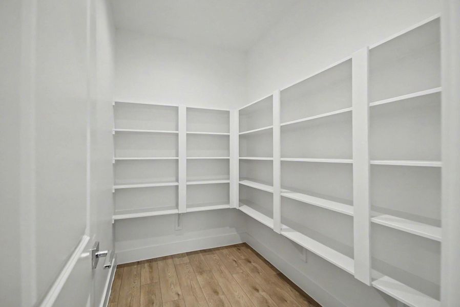 Spacious, unfurnished interior of a new home in , Houston (Image 13).