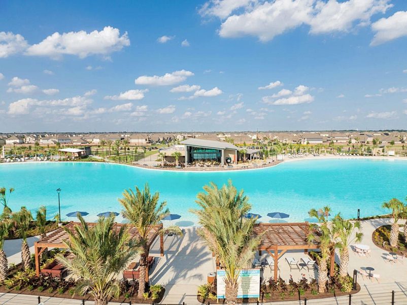 Community amenities in Sunterra, Katy (Image 40).