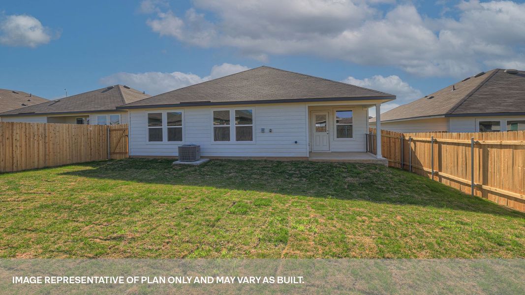 Exterior details and patio area of a home in Arroyo Ranch, Seguin (Image 2).