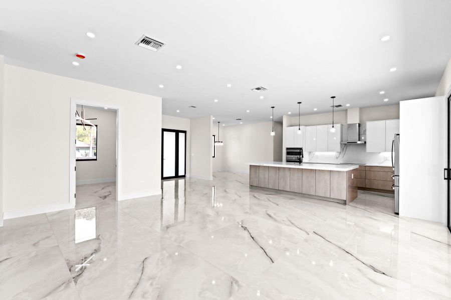 16-web-or-mls-A7409383 16-web-or-mls-A7409383