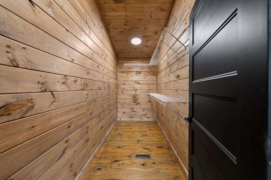 Close-up of interior finishes inside a home in , Blue Ridge (Image 9). Close-up of interior finishes inside a home in , Blue Ridge (Image 9).