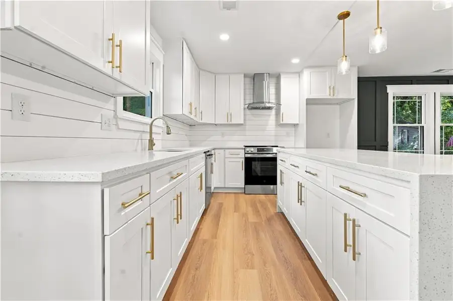 Furnished interior view inside a new home in , Marietta (Image 9).