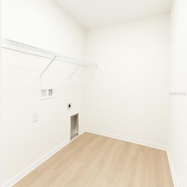 Spacious, unfurnished interior of a new home in Broadleaf, Parrish (Image 16).