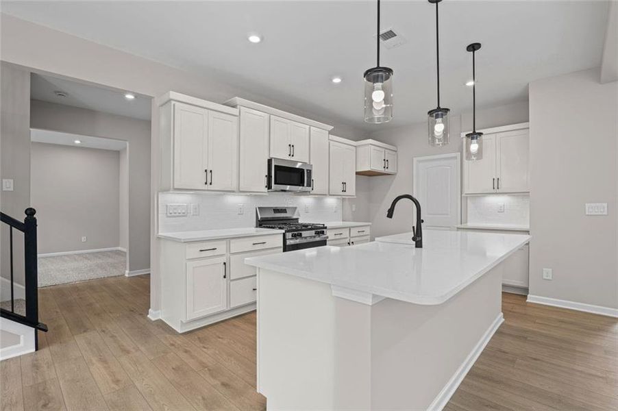 Furnished interior view inside a new home in Pickens Bluff, Dallas (Image 5).