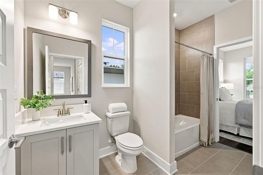Furnished interior view inside a new home in , St. Petersburg (Image 31).
