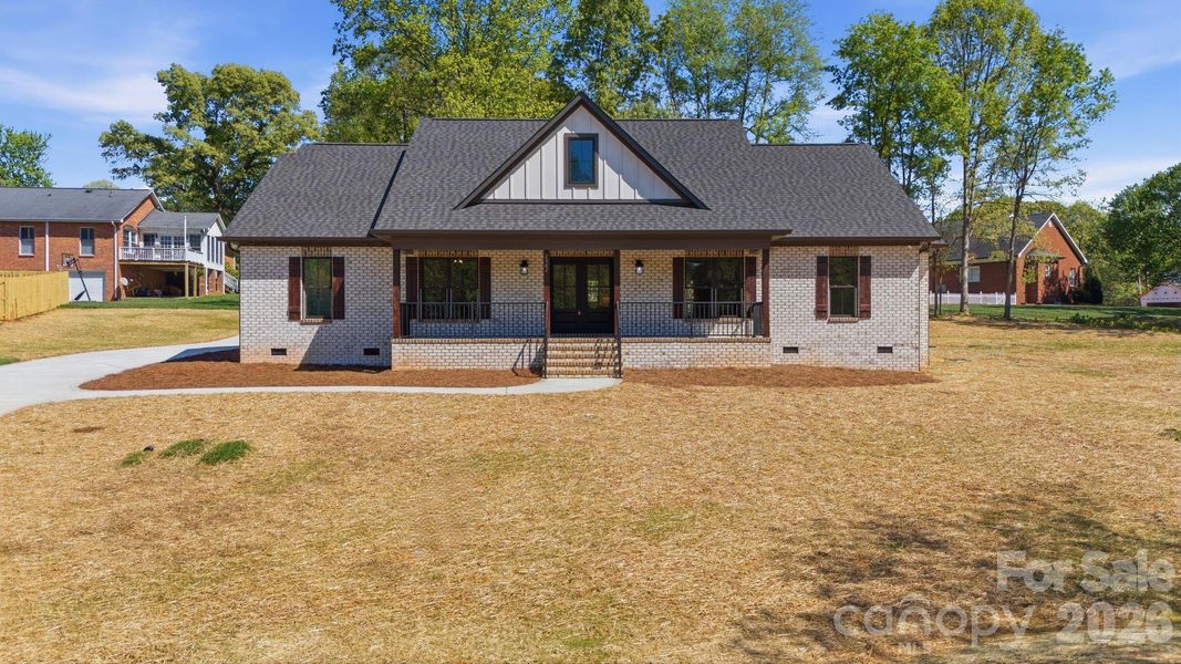 Exterior details and patio area of a home in , Lincolnton (Image 3).