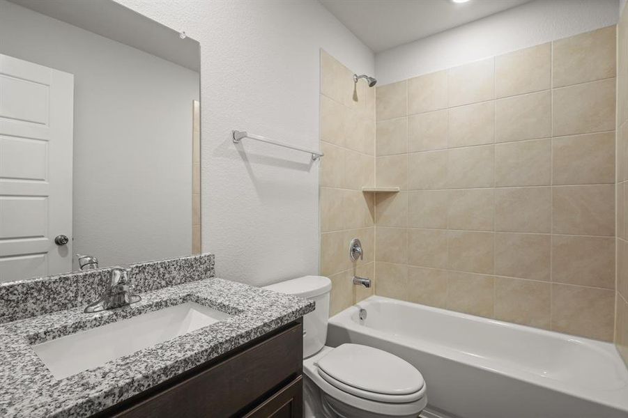 Furnished interior view inside a new home in Sycamore Landing, Fort Worth (Image 4). Furnished interior view inside a new home in Sycamore Landing, Fort Worth (Image 4).