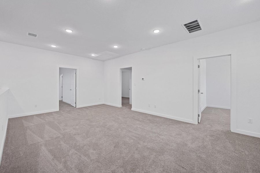 Spacious, unfurnished interior of a new home in Provence - 60', Austin (Image 15). Spacious, unfurnished interior of a new home in Provence - 60', Austin (Image 15).