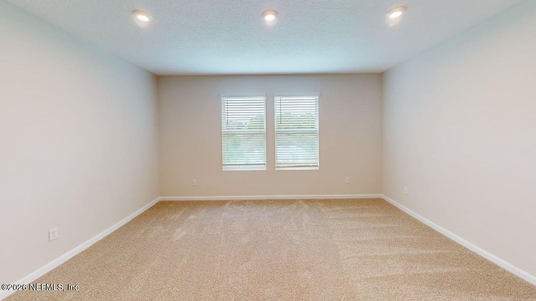 Spacious, unfurnished interior of a new home in Egret Creek, Jacksonville (Image 14).