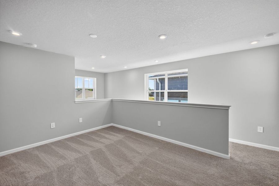 Spacious, unfurnished interior of a new home in Crosswind Ranch, Parrish (Image 9).
