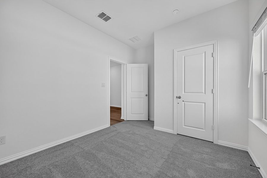 Spacious, unfurnished interior of a new home in Parks at Foster Crossing, Anna (Image 24). Spacious, unfurnished interior of a new home in Parks at Foster Crossing, Anna (Image 24).