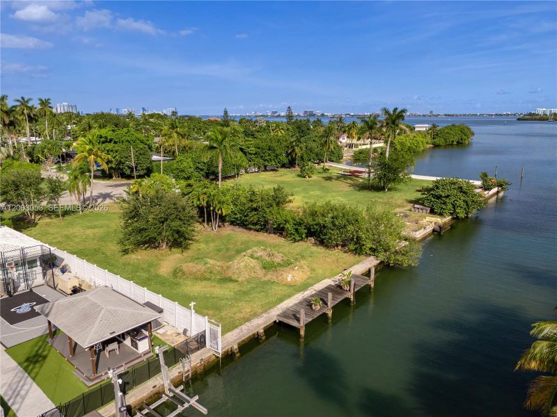 Image 6 of a home in .