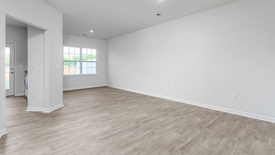 Spacious, unfurnished interior of a new home in Henley Ridge, Graham (Image 12).