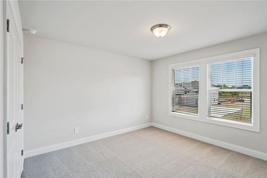 Spacious, unfurnished interior of a new home in River Pointe, Monroe (Image 34).