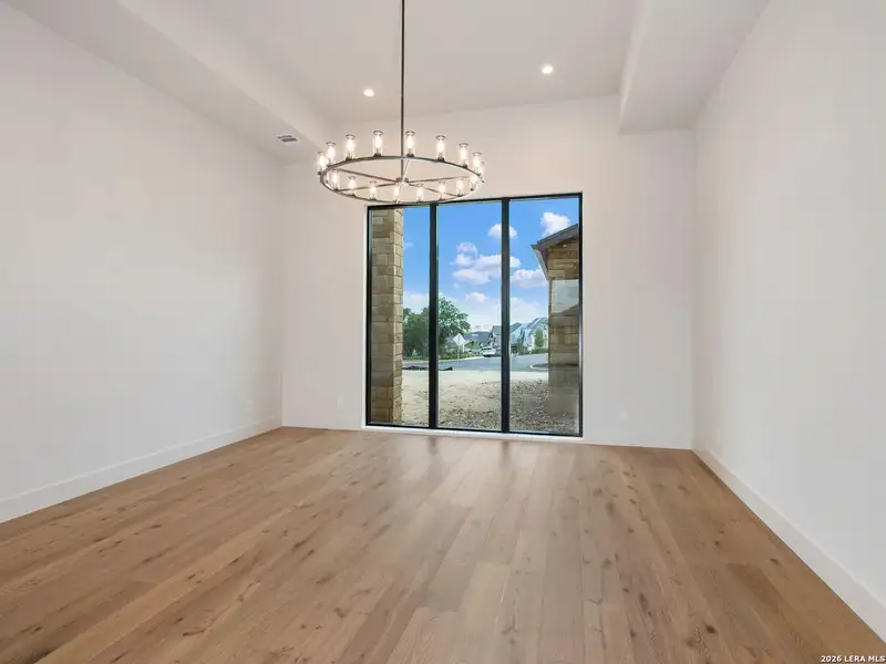 Spacious, unfurnished interior of a new home in , San Antonio (Image 45).