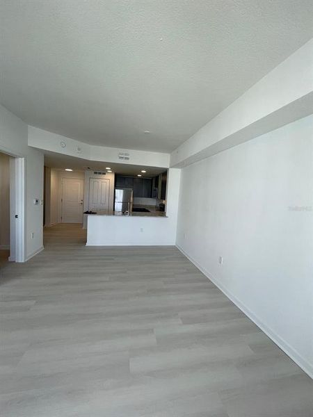 Spacious, unfurnished interior of a new home in , Orlando (Image 10).