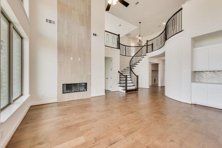 Spacious, unfurnished interior of a new home in Park Trails, Forney (Image 18). Spacious, unfurnished interior of a new home in Park Trails, Forney (Image 18).
