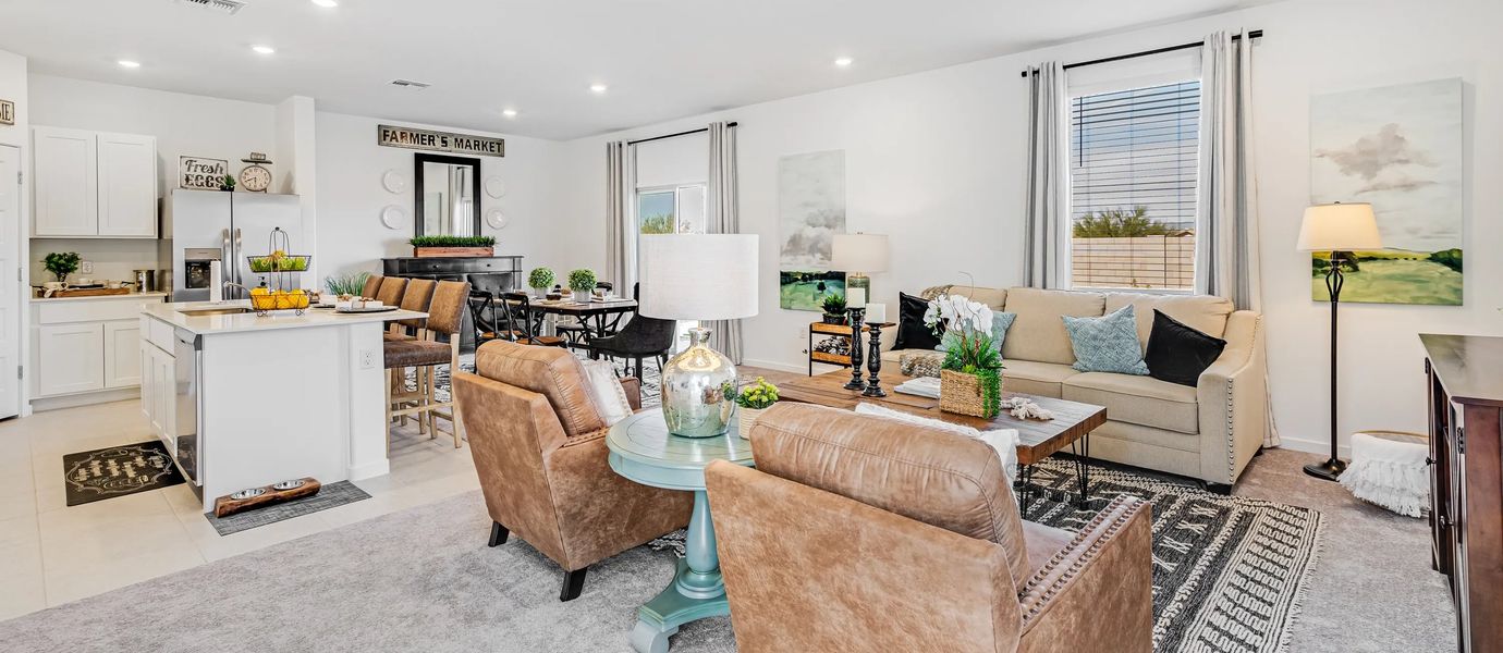 Representative furnished interior of a home built from the Columbus by Lennar in Star Valley, Tucson (Image 5).