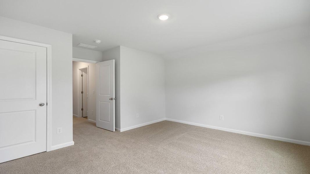 Spacious, unfurnished interior of a new home in Lakeview at Kitfield, Moncks Corner (Image 18). Spacious, unfurnished interior of a new home in Lakeview at Kitfield, Moncks Corner (Image 18).