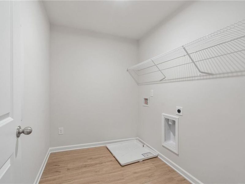 Spacious, unfurnished interior of a new home in The Village at Shallowford, Kennesaw (Image 30). Spacious, unfurnished interior of a new home in The Village at Shallowford, Kennesaw (Image 30).