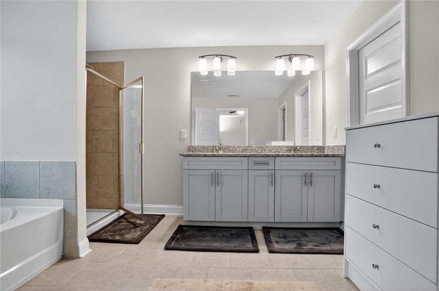 Furnished interior view inside a new home in , Atlanta (Image 5).