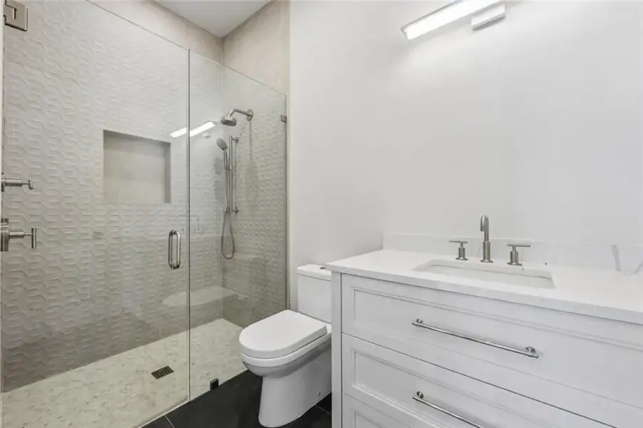 Furnished interior view inside a new home in , Alpharetta (Image 74).
