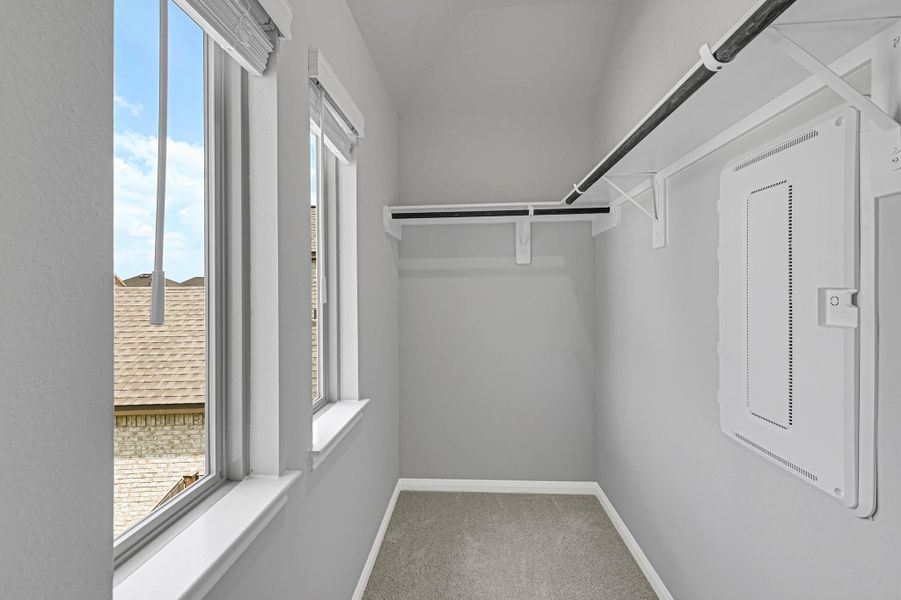 Image 20 of a home in Towne Lake 60'. Image 20 of a home in Towne Lake 60'.