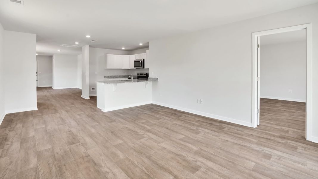 Spacious, unfurnished interior of a new home in Lockwood Landing, Supply (Image 15).