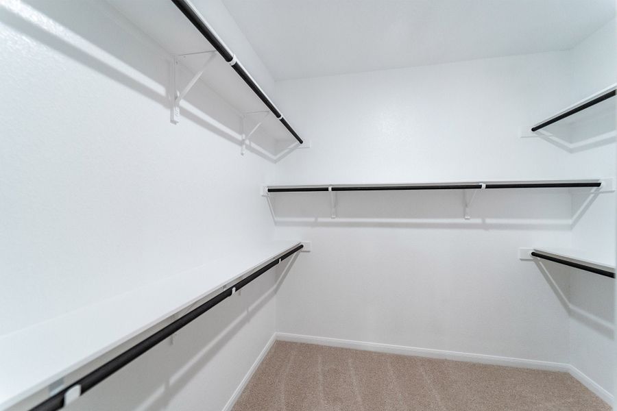 Spacious, unfurnished interior of a new home in Sanctuary, Salado (Image 17).