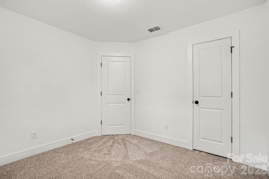 Spacious, unfurnished interior of a new home in , Gastonia (Image 10).