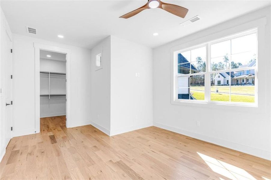 Spacious, unfurnished interior of a new home in , Newnan (Image 13).