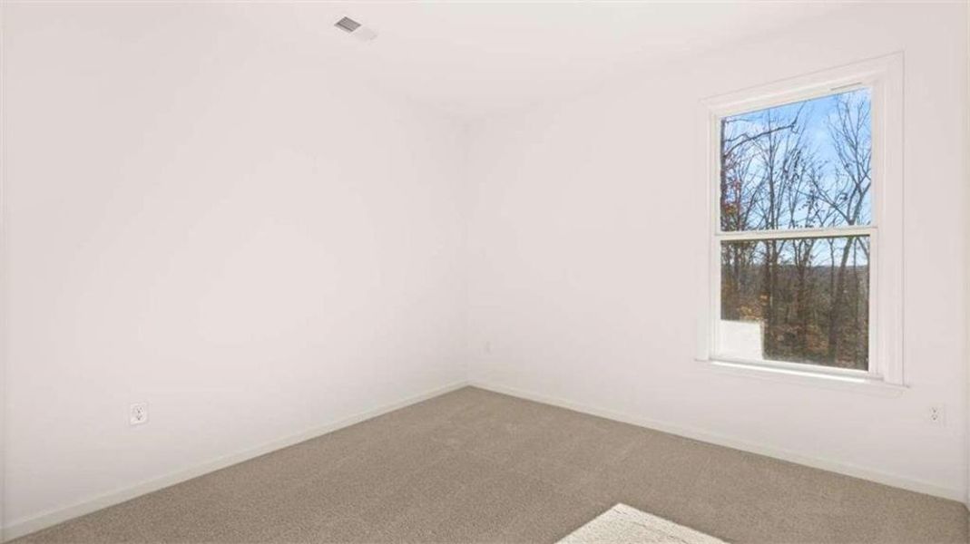 Spacious, unfurnished interior of a new home in Water Oak Estates, Lawrenceville (Image 29).