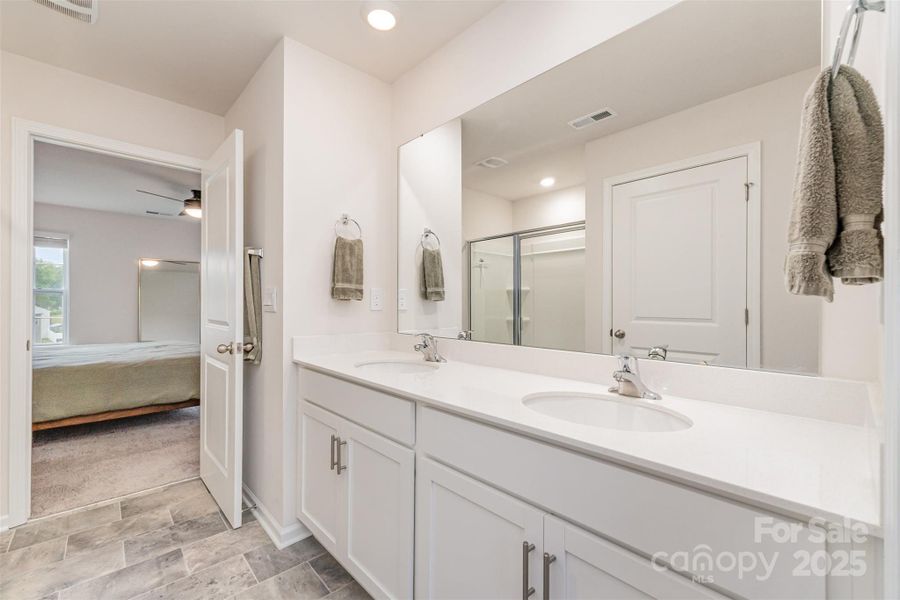 Furnished interior view inside a new home in , Dallas (Image 13). Furnished interior view inside a new home in , Dallas (Image 13).