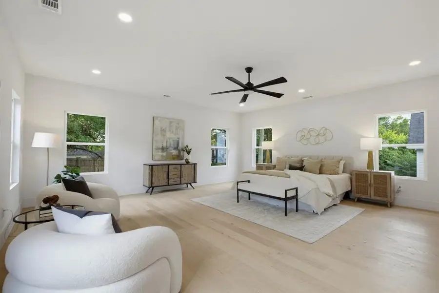 Furnished interior view inside a new home in , Atlanta (Image 5).